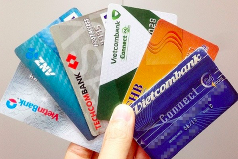 Vietnam banks required to issue chip cards from March 2021