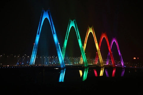 Nhat Tan bridge, longest steel cable-stayed bridge in Vietnam