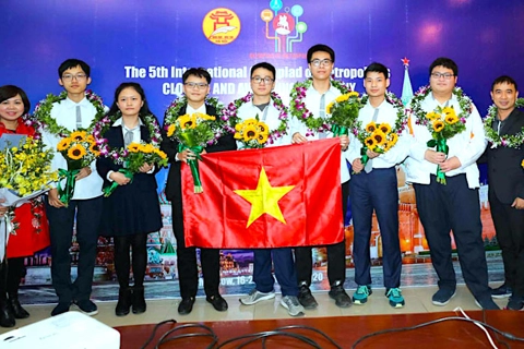 Hanoi high-school students win eight medals at Int’l Olympiad of Metropolises