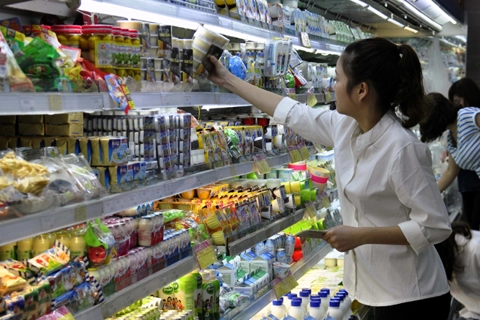 Vietnam consumer spending rises 2.6% to $220 billion in 2020