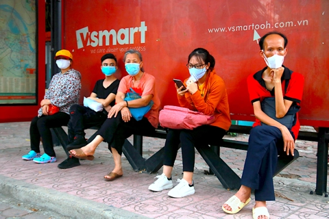 Hanoi: masking up in public area is compulsory