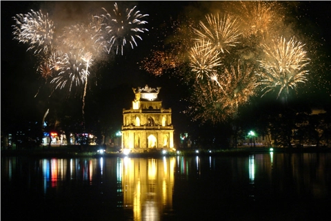 Shimmering and magical beauty of Hanoi at night