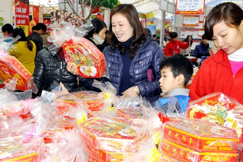 Hanoi to provide plentiful goods for upcoming Tet holiday: Official