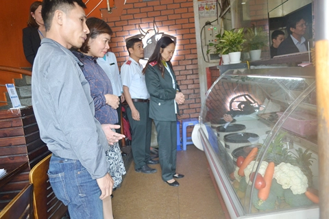 Hanoi tests 100 imported frozen food samples for corona virus