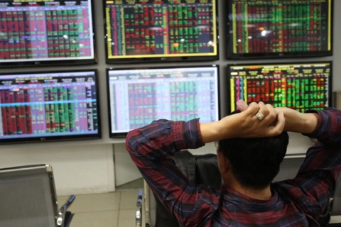 Vietnam stock market falls to deepest slump yet amid new Covid-19 outbreak