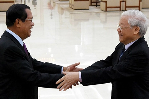 Cambodia PM calls Vietnam Party chief for congratulations 