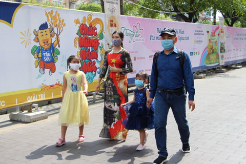 Ho Chi Minh City disinfects all luggage