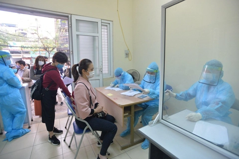Over 33,000 returnees from biggest coronavirus hotspot to Hanoi tested