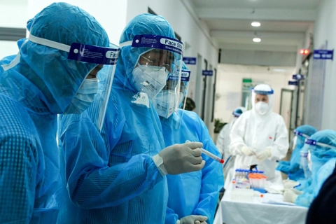 Nearly 35,000 returnees from Covid-19 regions to Hanoi tested negative for coronavirus