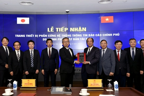 Japan provides Vietnam with e-government equipment