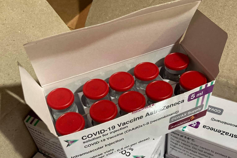 Vietnam rushes for deadline of Covid-19 vaccine 