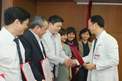 Hanoi renowned hospital rejects rumors about its director