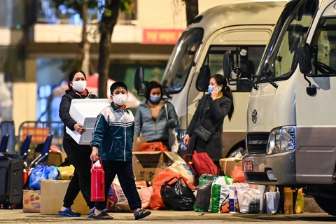 People returning to Hanoi after holiday must make medical declaration
