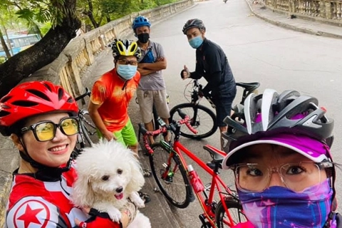 Cycling around West Lake, a healthy trend in Hanoi