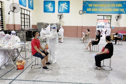 Hanoi tests all arrivals from provinces hit by coronavirus