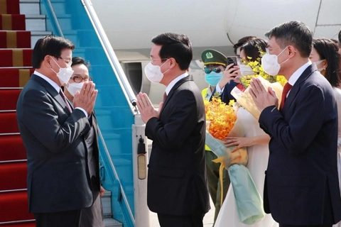 Lao President visits Vietnam to cement friendship