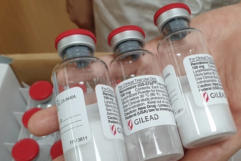 Vietnam seeks opportunities to import Covid-19 drugs