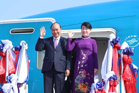 Vietnam's State President arrives in Laos for two-day visit 