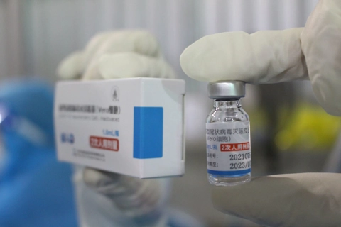 Hanoi begins injecting one million Vero Cell vaccine doses