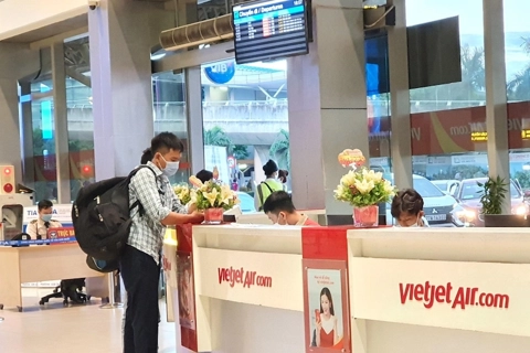 How will Vietnam apply domestic airfare floor price?