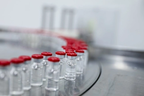 Vietnam intensifies investment in Covid-19 vaccines