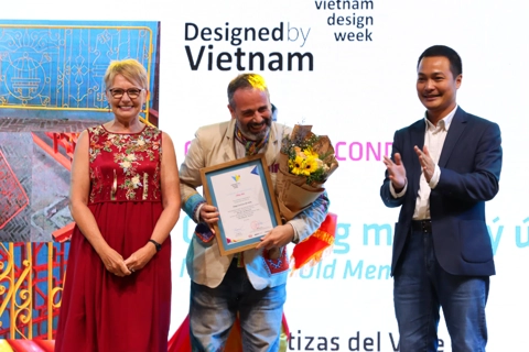 The Spanish designer with great love for Hanoi passes away