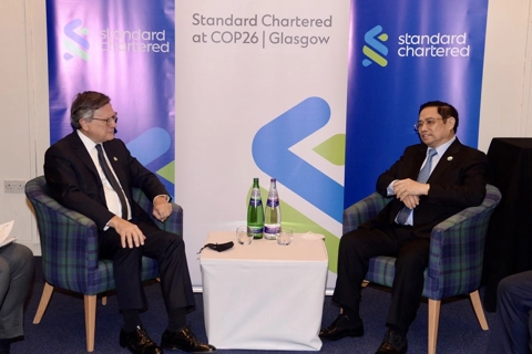 Standard Chartered pledges US$8 billion investment for sustainable development in Vietnam