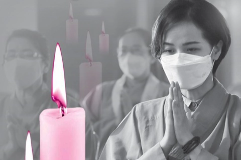 Hanoi pays tribute to Covid-19 victims