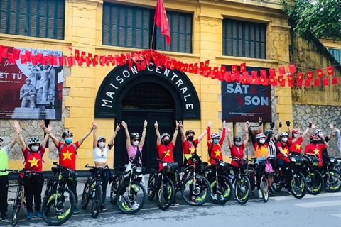 Hanoi launches bike tours