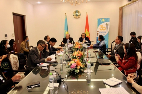 Vietnam, Kazakhstan enhance traditional cooperation and friendship