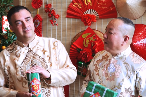 Ambassador of Israel sings Vietnamese song to celebrate Tet