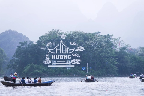 Hanoi: Huong Pagoda reopens