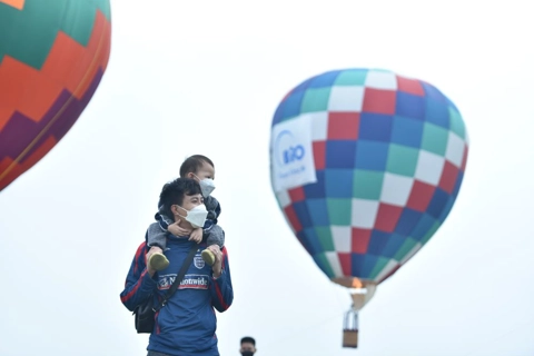 Hanoi: Hot Air Balloon Festival opens for 1st time