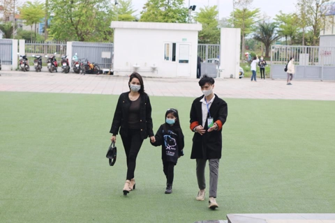 Hanoi's grade 1-6 students set for school return from April 6