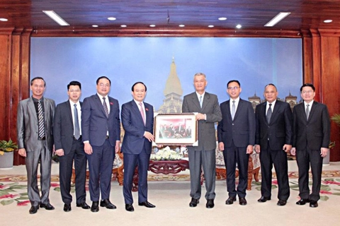 Hanoi-Vientiane to strengthen cooperation