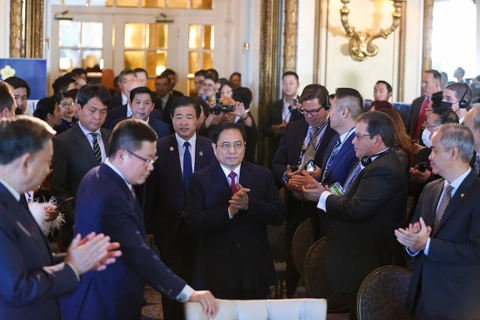 Vietnam, US look to boost economic cooperation