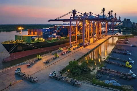 USAID helps ease congestion at Vietnam busiest container port