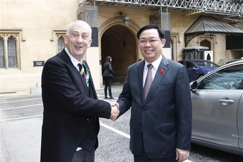 Vietnam, UK seek closer relations