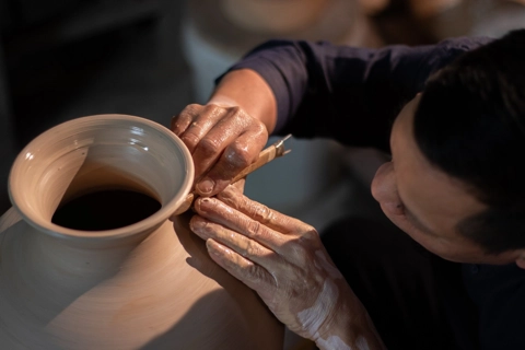 Hanoi’s ceramic artisan wins world records 