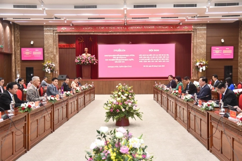 Hanoi, Vientiane to set example in inter-provincial cooperation