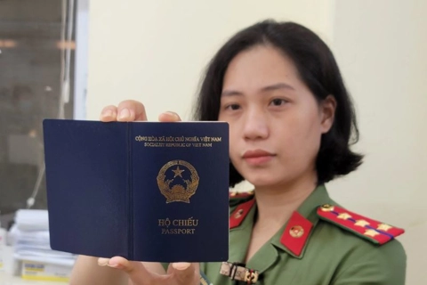 Vietnam works with some European countries for new passports 