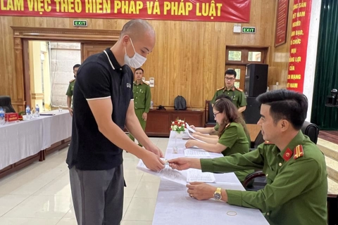 Spared prisoners get chip-based ID cards