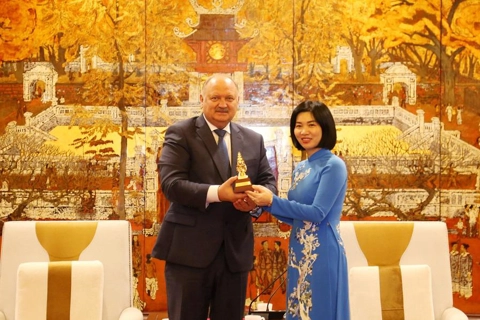 Hanoi, St. Petersburg boost cooperation in culture, urban management