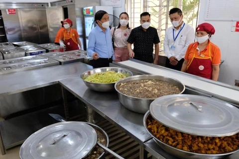 Hanoi continues strengthening food safety control