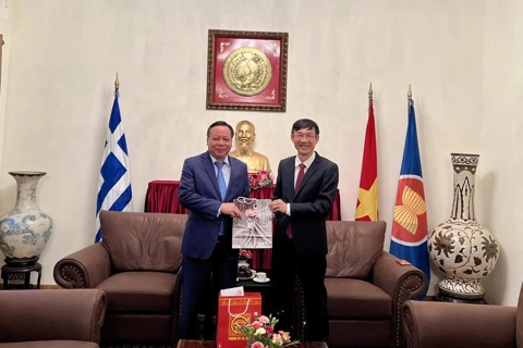 Hanoi, Athens discuss bilateral relation development