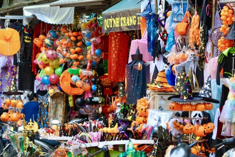 Hanoi's Old Quarter comes alive ahead of Halloween