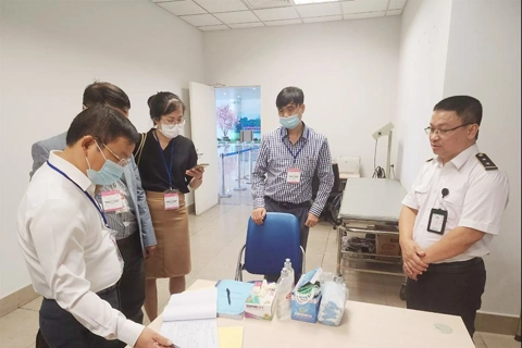 Supervision over foreign entrants with monkeypox symptoms to be tightened at Noi Bai Airport