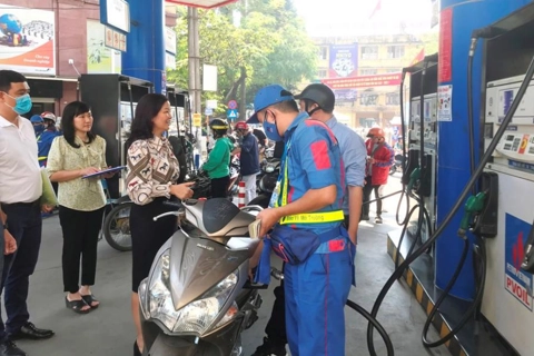 Gas stations in Hanoi are functioning as normal