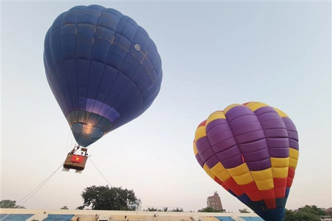 Son Tay Town celebrates the establishment of the ancient citadel