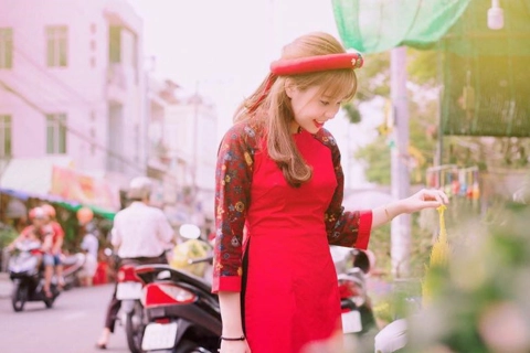 Tales of Hanoi Streets: Luong Van Can Street - historical landmark, children and women's paradise